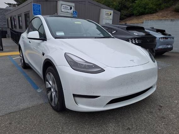 TESLA MODEL Y 2023 7SAYGAEEXPF758483 image